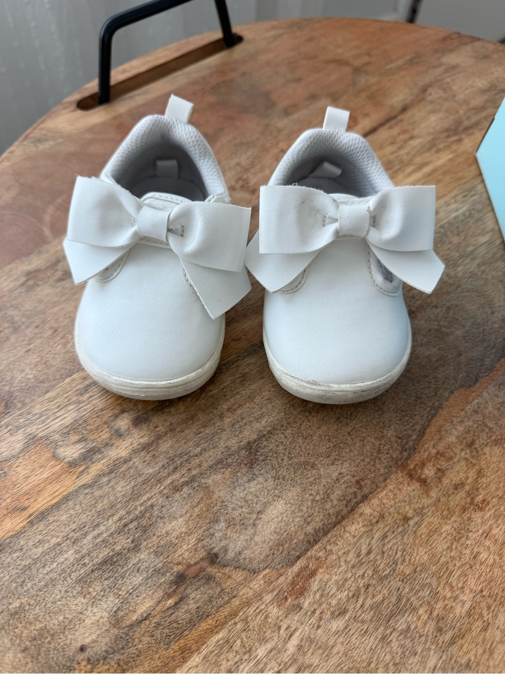 Stride Rite Kamila Toddler Shoes 
Size 4 | Girls